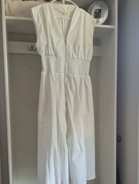 entro White Garment Label Detail